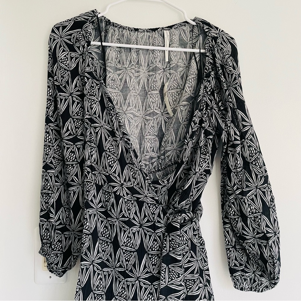 ANTHROPOLOGIE NWT Printed Cover-Up Wrap Dress - Picture 9 of 16